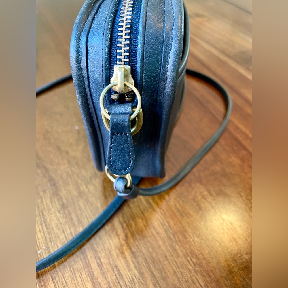 Vintage Coach Carnival 9925 Navy Blue - Picture 9 of 12